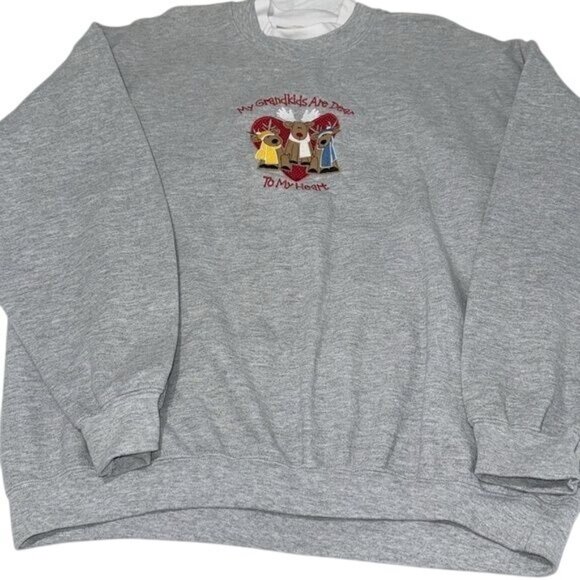 Vintage M C Sportswear Gray Sweatshirt My Grandkids Are Dear To My Heart Reindee - Picture 2 of 7